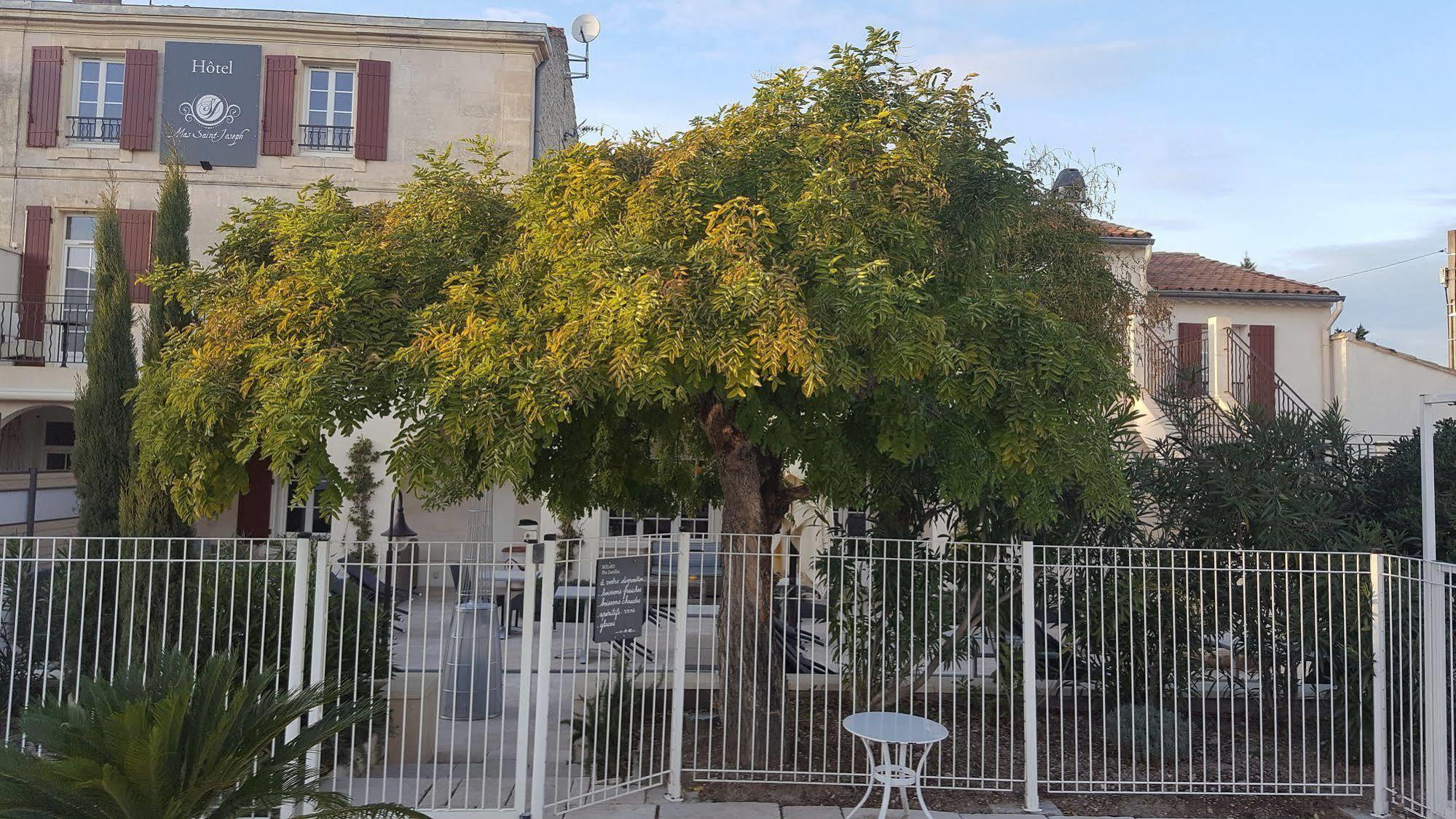 ホテル オテル ル マ サン ジョゼフ Saint-Rémy-de-Provence エクステリア 写真